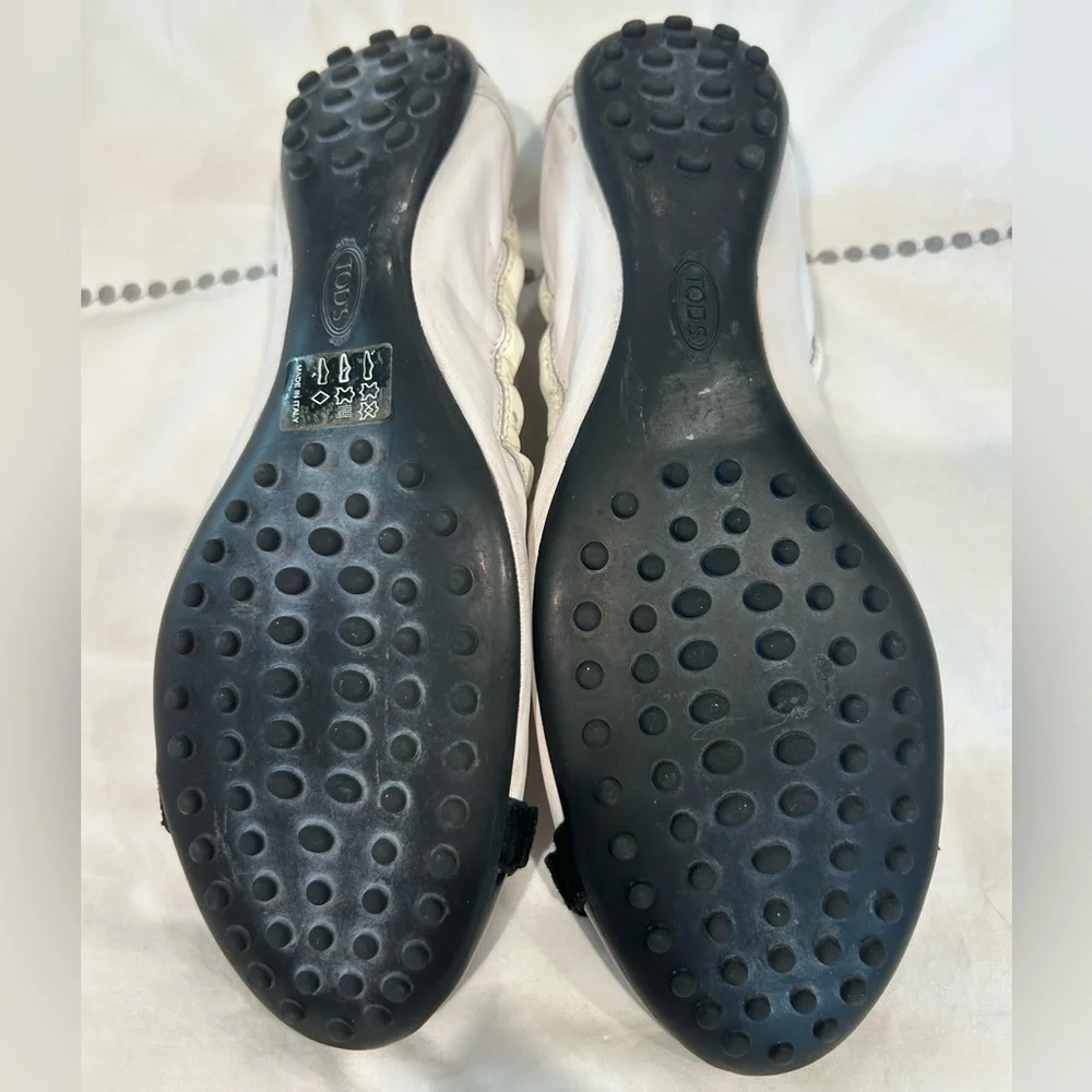 Forever Classic Tod’s Black & Cream Buckle Cap Toe Ballet Flats Sz 38